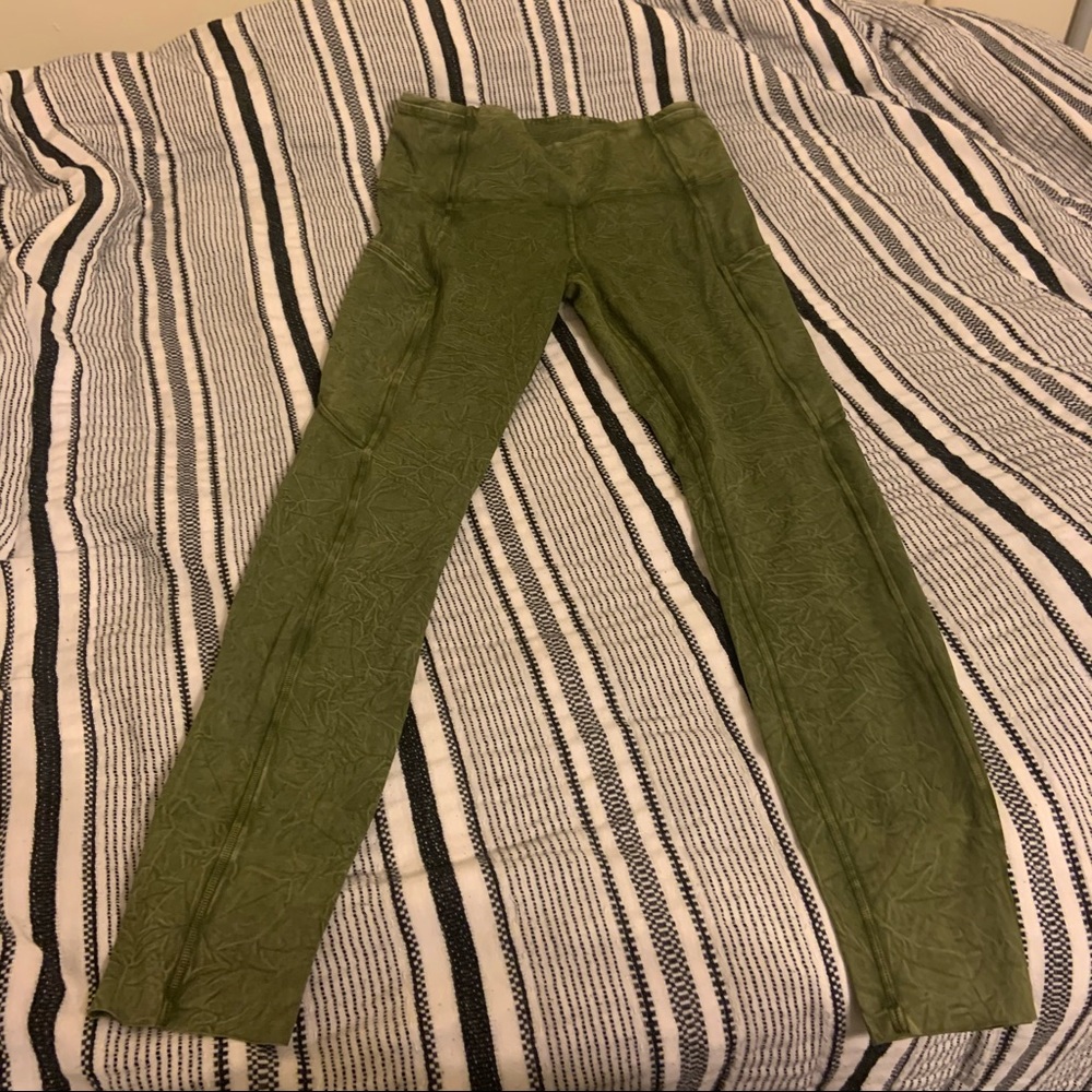 Lululemon leggings!